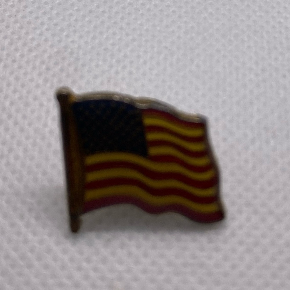 American Flag Waving USA Patriotic Vintage Enamel Lapel Pin